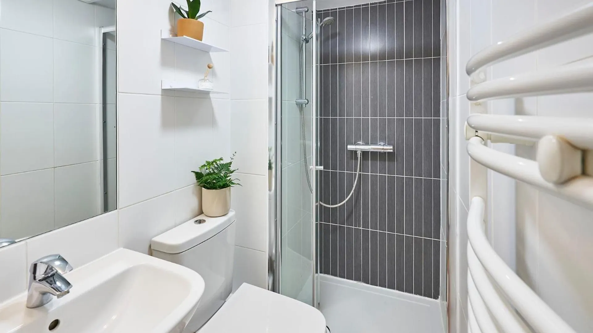 Host & Stay - Brunswick Place Flat Μπράιτον